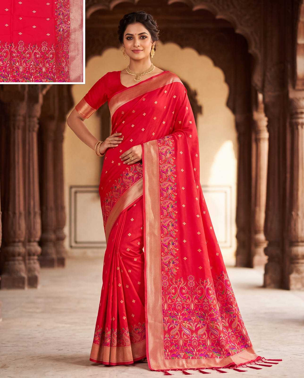 Lichi Silk Saree with Jacquard Weaving and Floral Border - Image 5
