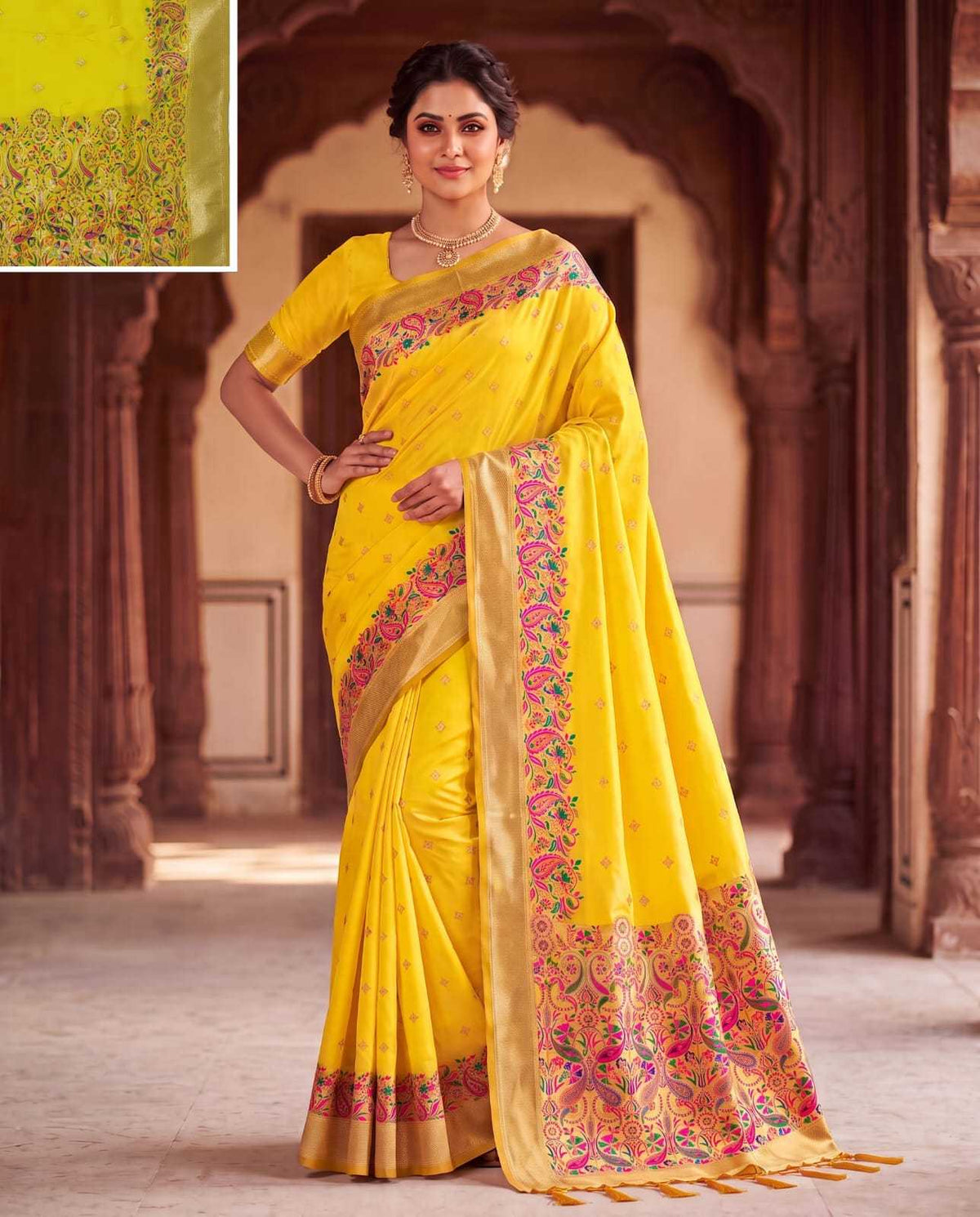 Lichi Silk Saree with Jacquard Weaving and Floral Border - Image 6