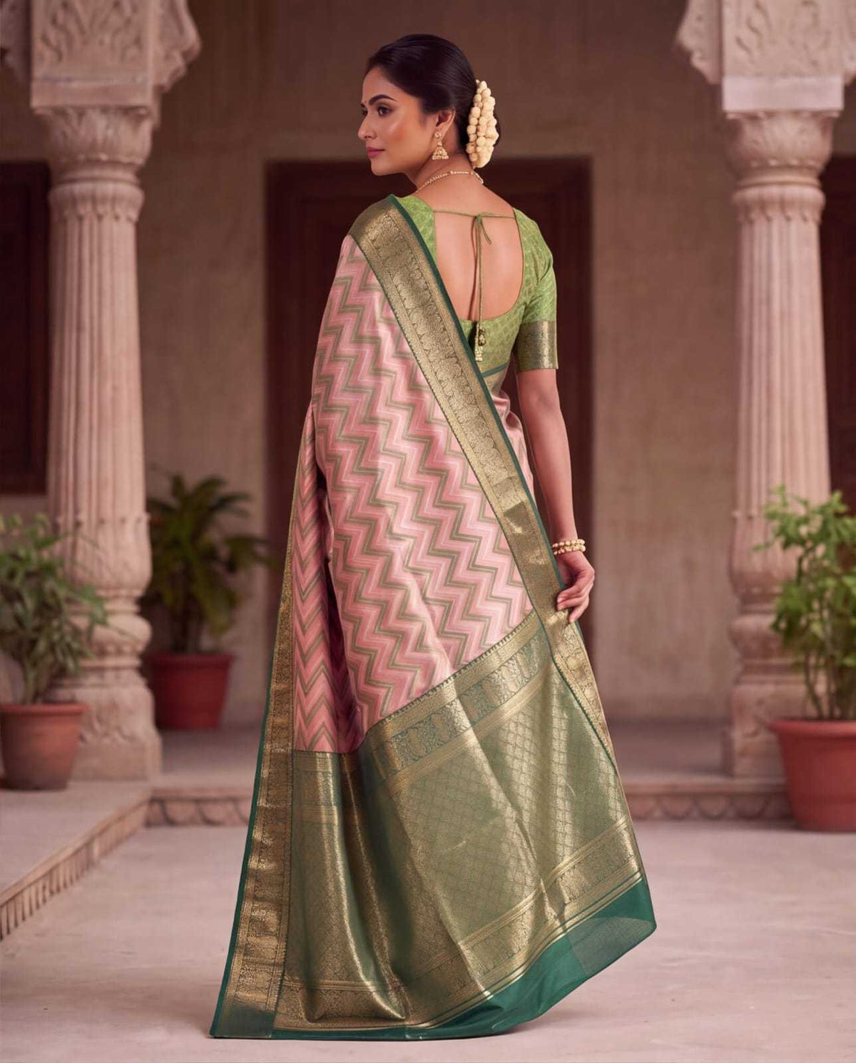 Zig Zag Jacquard Weave Kanjivaram Silk Saree - Image 3