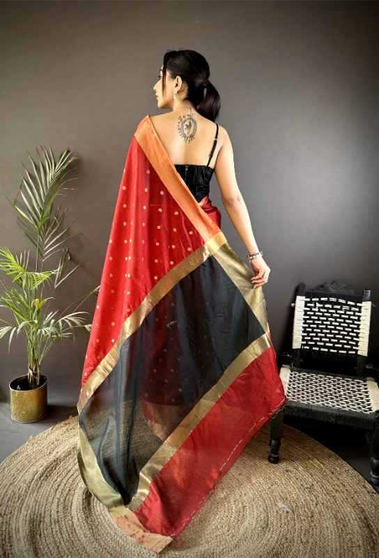 Zari Patta Silk Designer Saree - Image 12