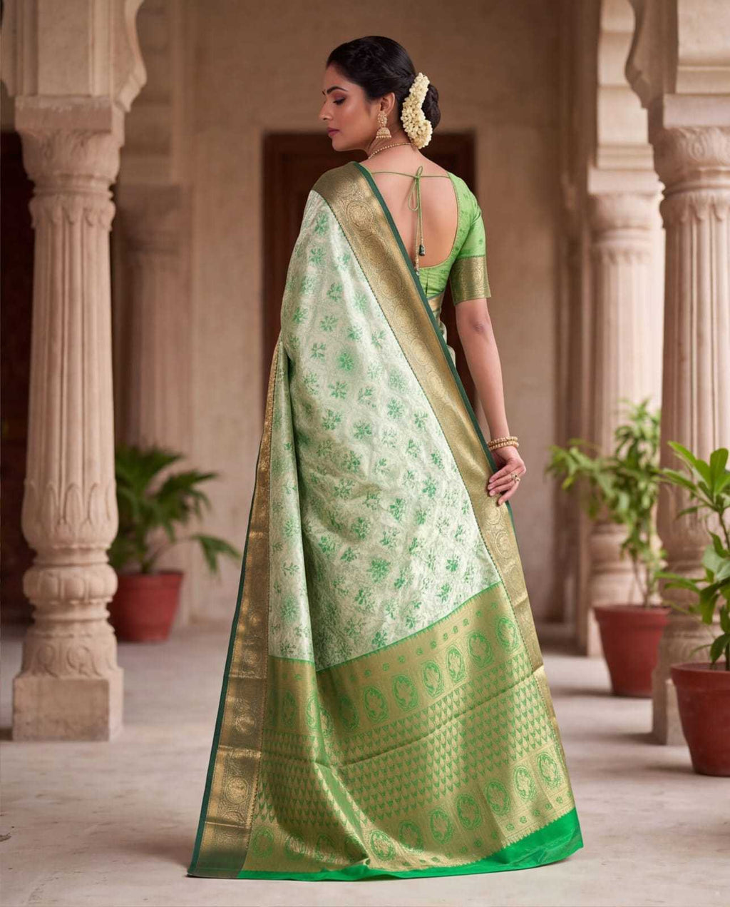 Kanjivaram Soft Silk Jacquard Weave Saree - Image 2