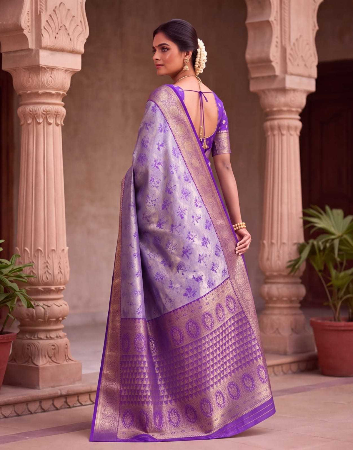 Kanjivaram Soft Silk Jacquard Weave Saree - Image 11