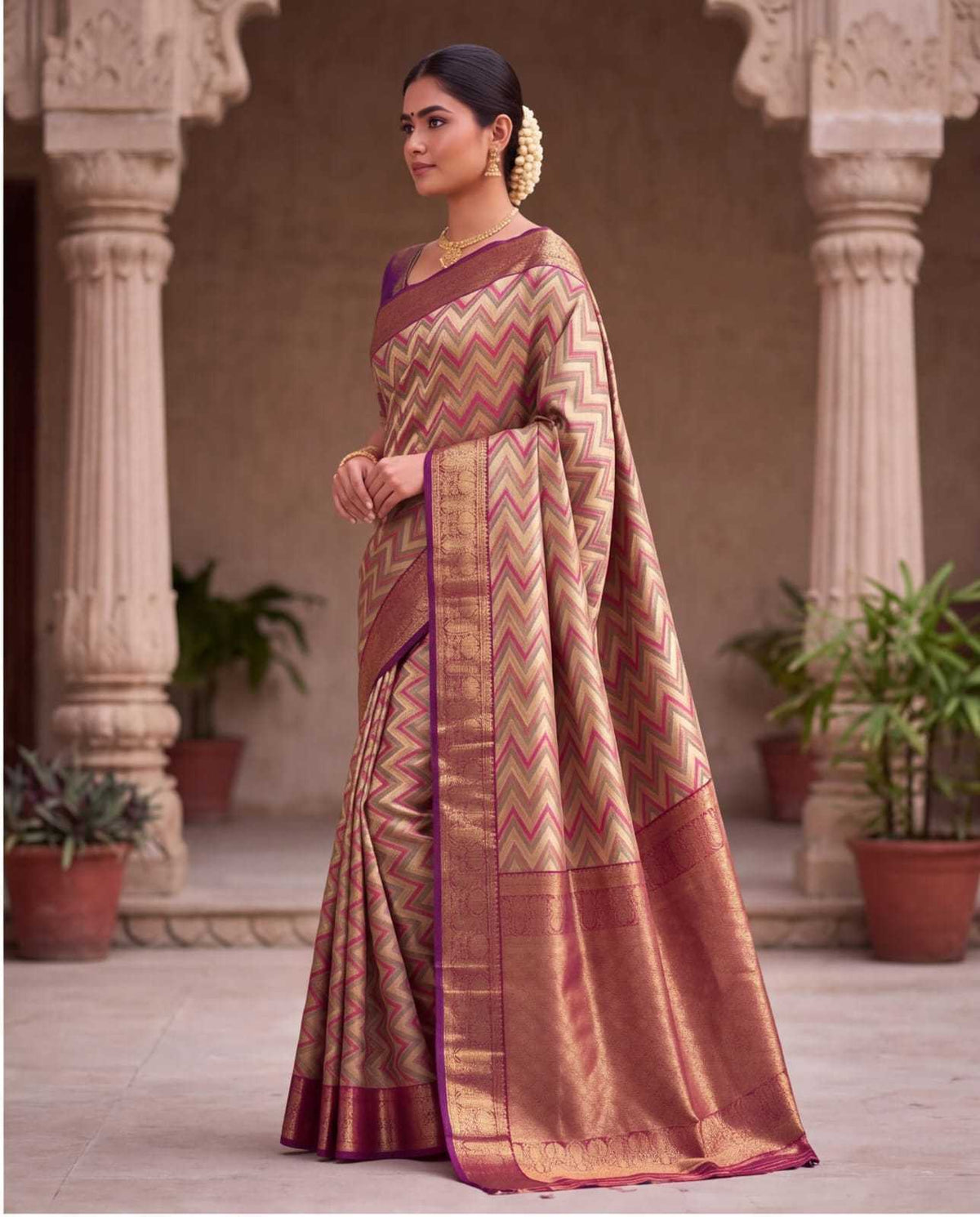 Zig Zag Jacquard Weave Kanjivaram Silk Saree - Image 12